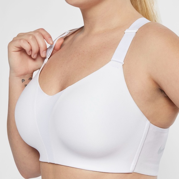 nike rival sports bra